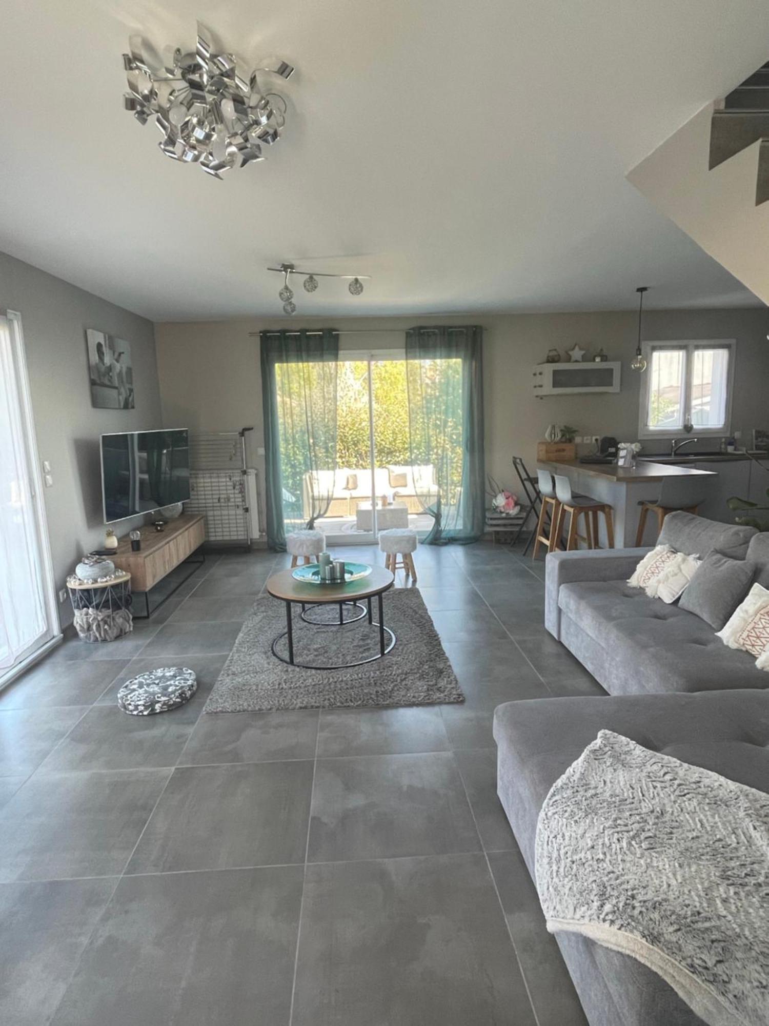 Holiday home Chaleureuse Maison